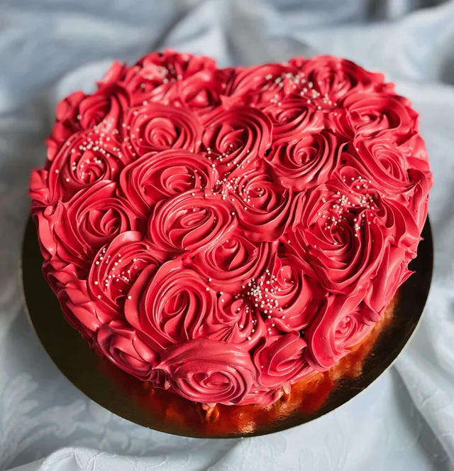 Valentine's Day Rosette Cake